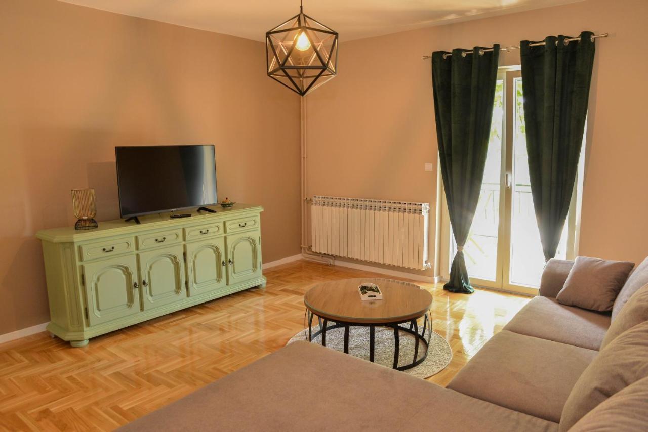 Apartman Maja Задар Екстер'єр фото