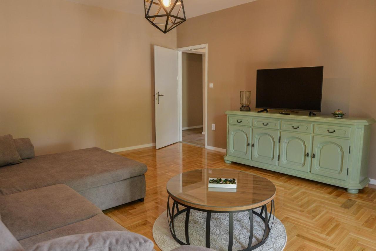 Apartman Maja Задар Екстер'єр фото