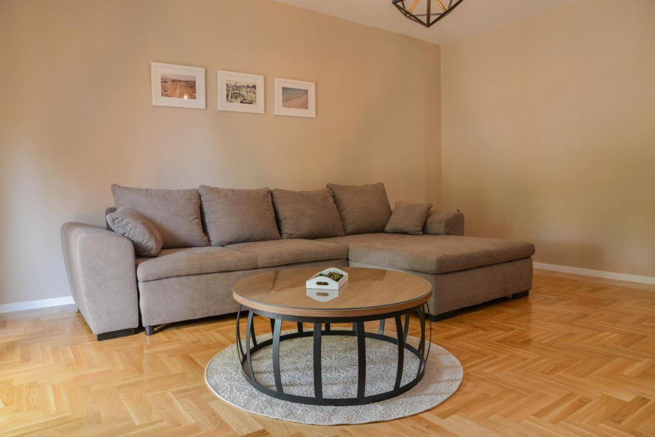 Apartman Maja Задар Екстер'єр фото